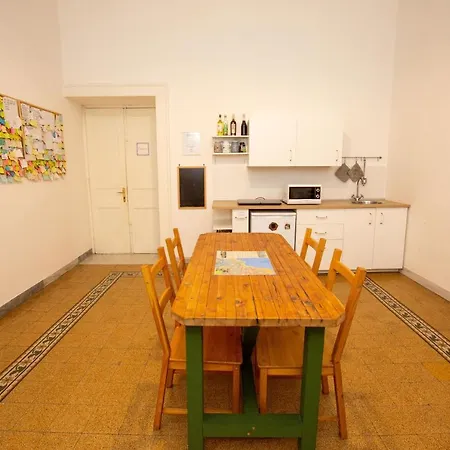 Bed and Breakfast Vecchia Napoli - Chiaia Exterior foto